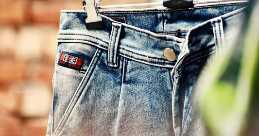 Vintage Wash Jeans Styling Guide: 10 Outfit Ideas